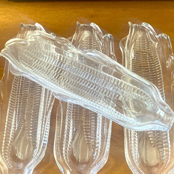💜 Plastic Corn Trays Set of 4 - Picture 2 of 3